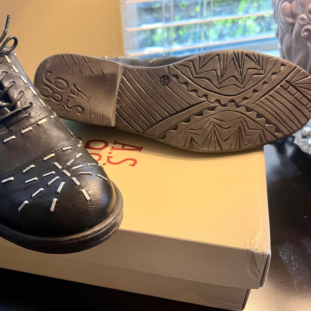 AS98 Black + Silver Laceup Brogues - Picture 4 of 7
